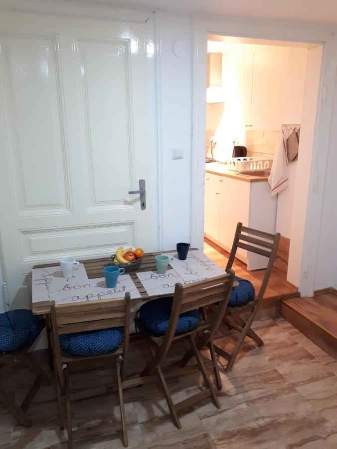 Apartman Ana Hotell Slavonski Brod Exteriör bild